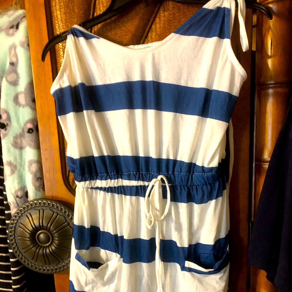 Women’s comfort dress